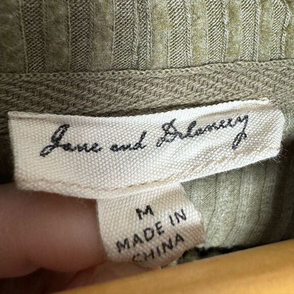 Sage Green Jane and Delancey Ribbed Cowl Sweater Size M EUC - Picture 5 of 5